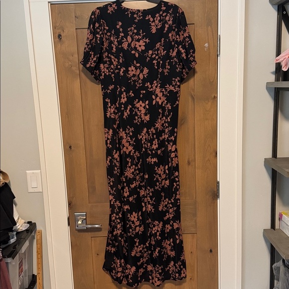 NWT A New Day Maxi Dress Womens XL Floral Black/Brown puff sleeve Mermaid Deep V - Picture 5 of 14